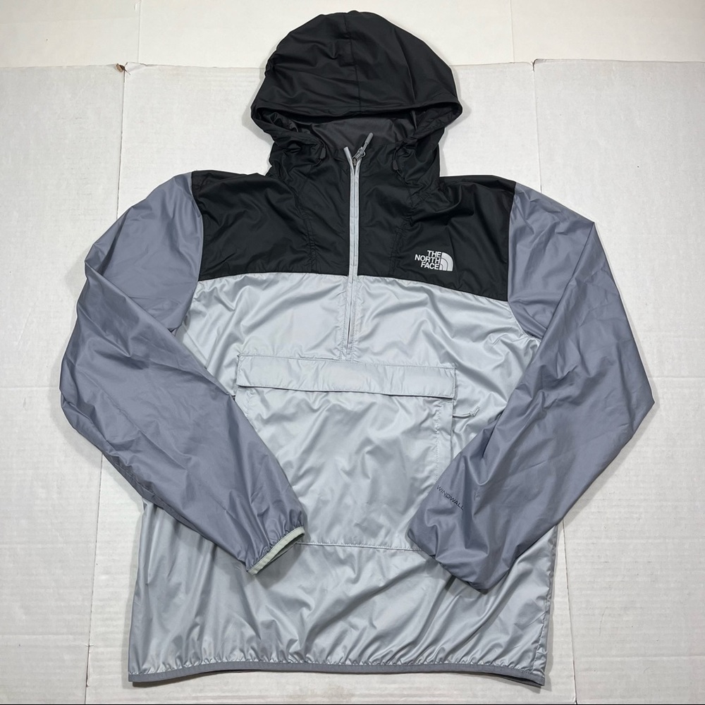 The North Face Windwall Grey & Black Packable Windbreaker Jacket Men’s Large